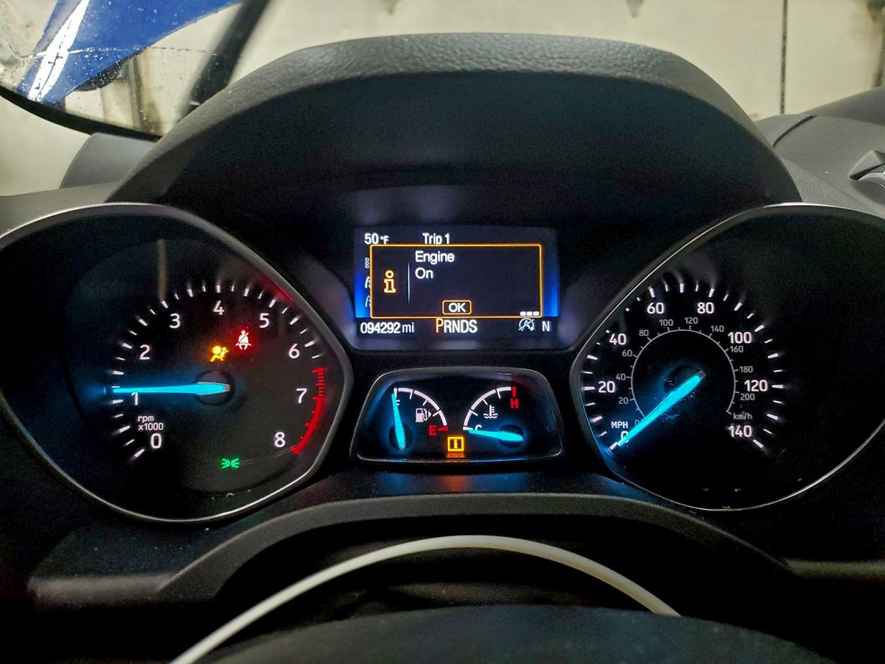2017 FORD ESCAPE SE photo 9