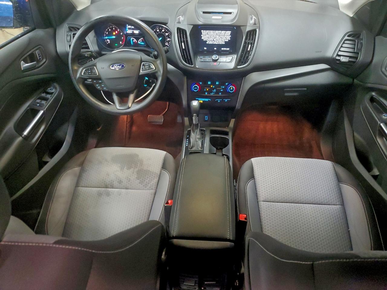 2017 FORD ESCAPE SE photo 8