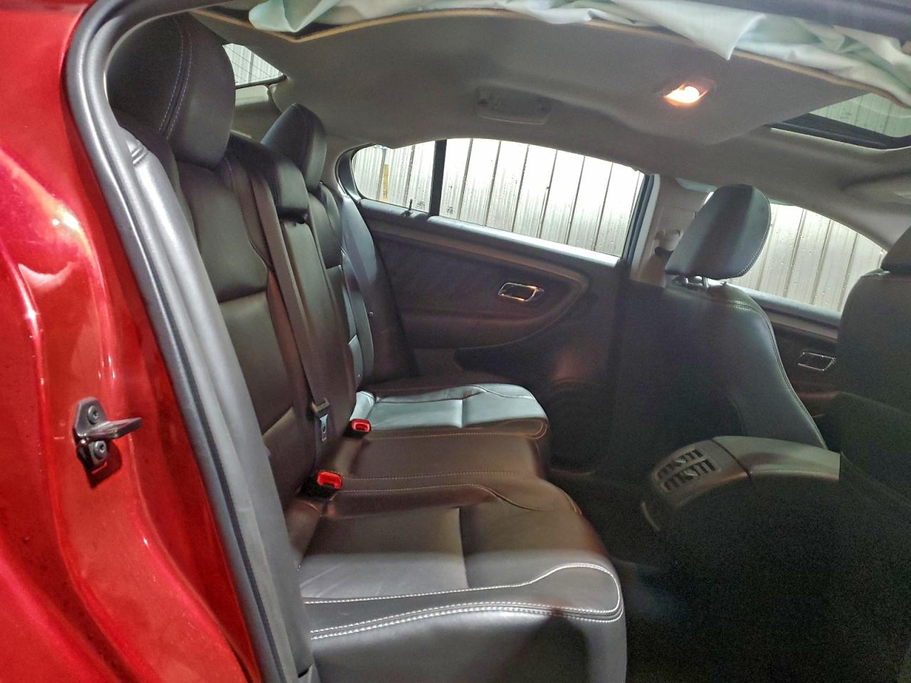 2011 FORD TAURUS SEL photo 10