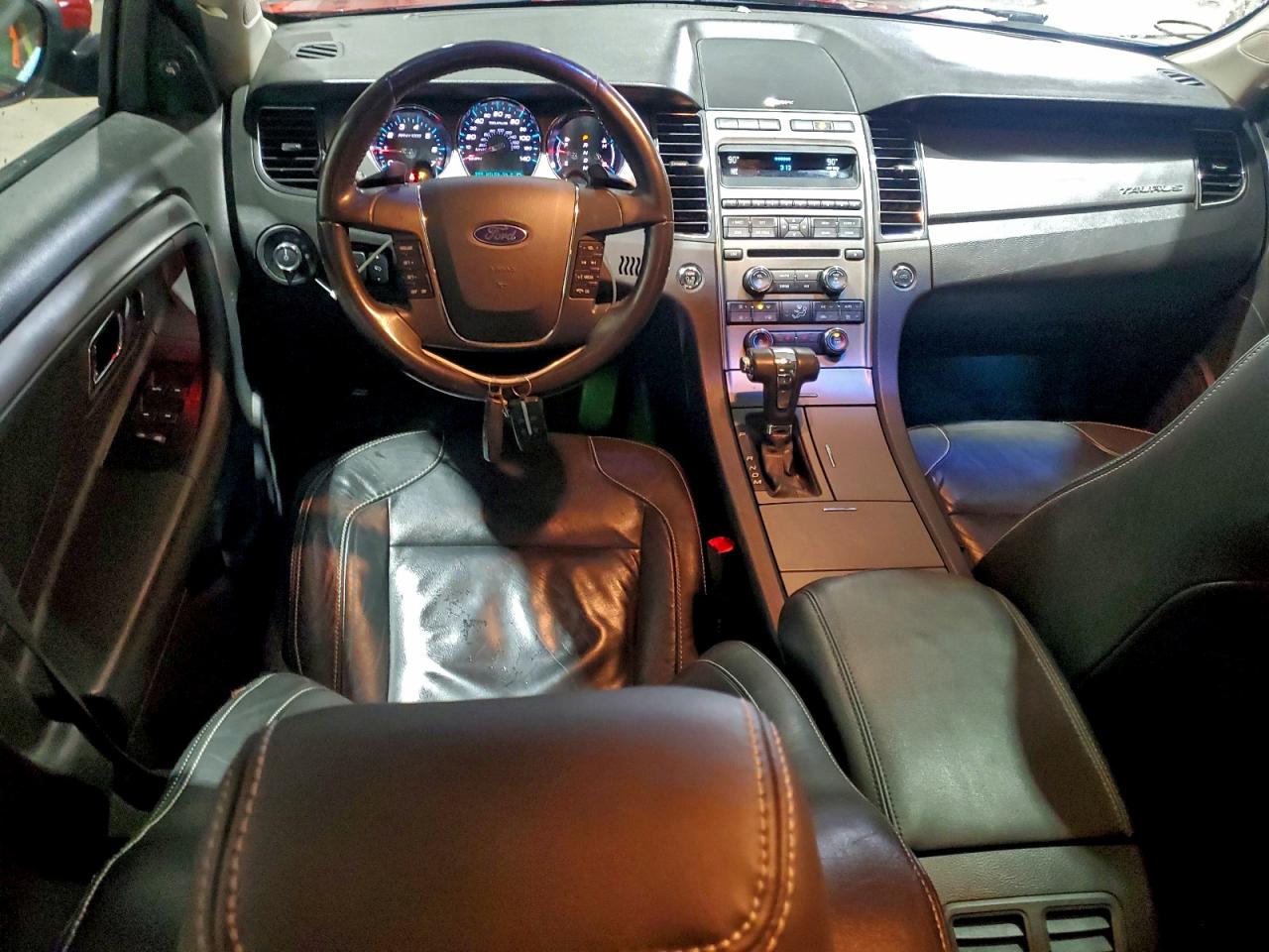 2011 FORD TAURUS SEL photo 8