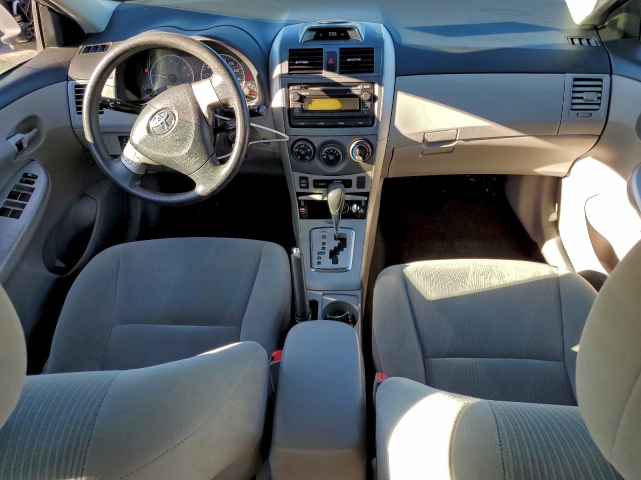 2012 TOYOTA COROLLA BASE photo 8