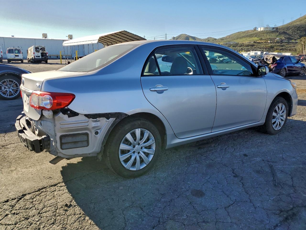 2012 TOYOTA COROLLA BASE photo 3