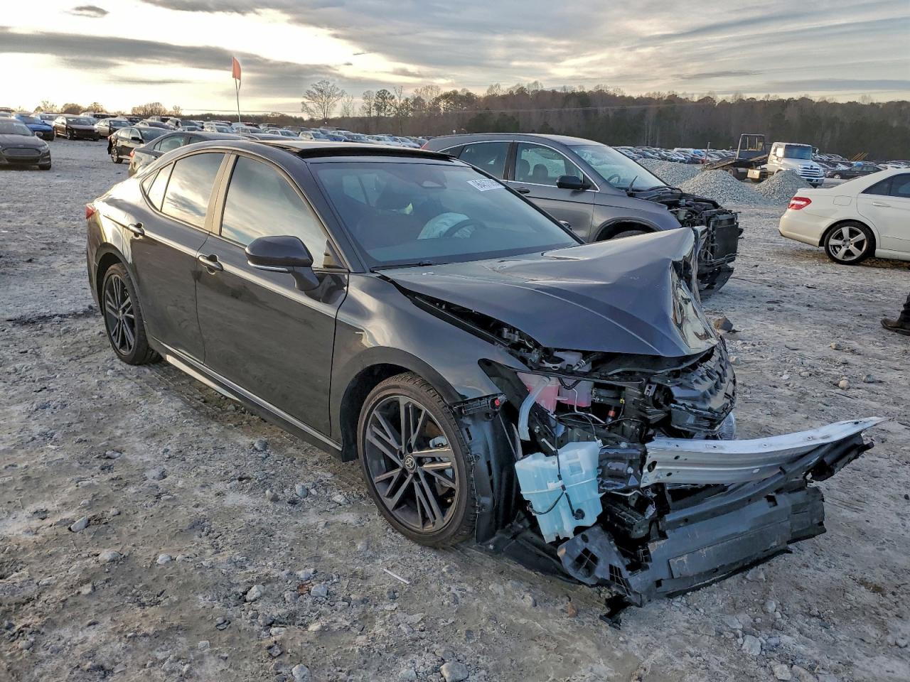 2025 TOYOTA CAMRY XSE photo 4