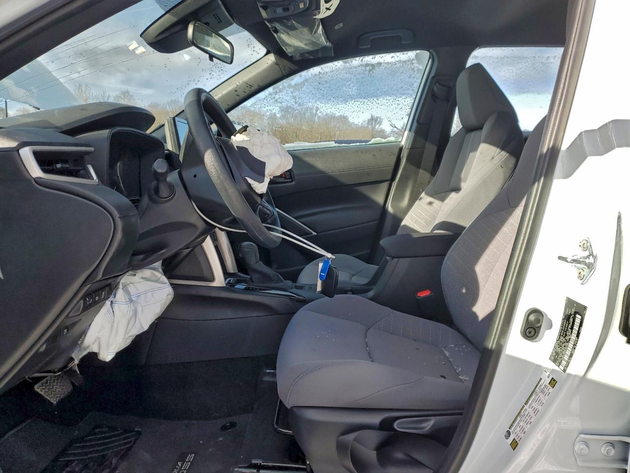 2025 TOYOTA COROLLA CROSS SE photo 7