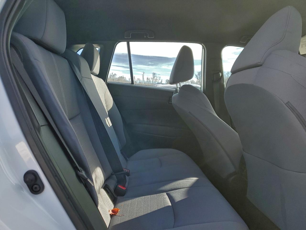 2025 TOYOTA COROLLA CROSS SE photo 11