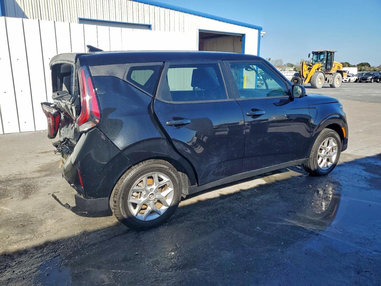 2025 KIA SOUL LX photo 3