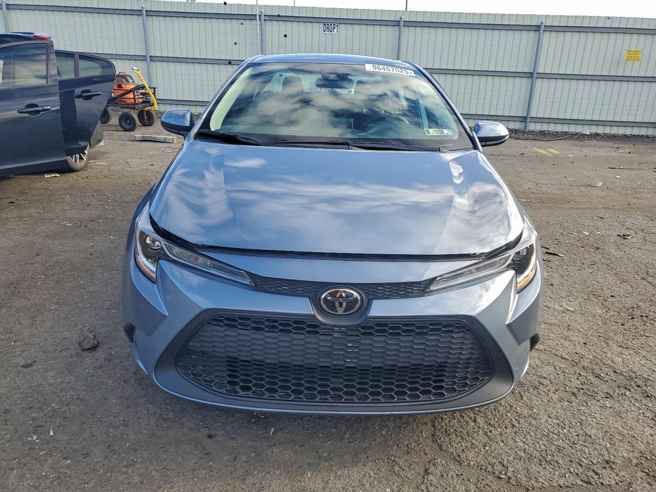 2020 TOYOTA COROLLA LE photo 5