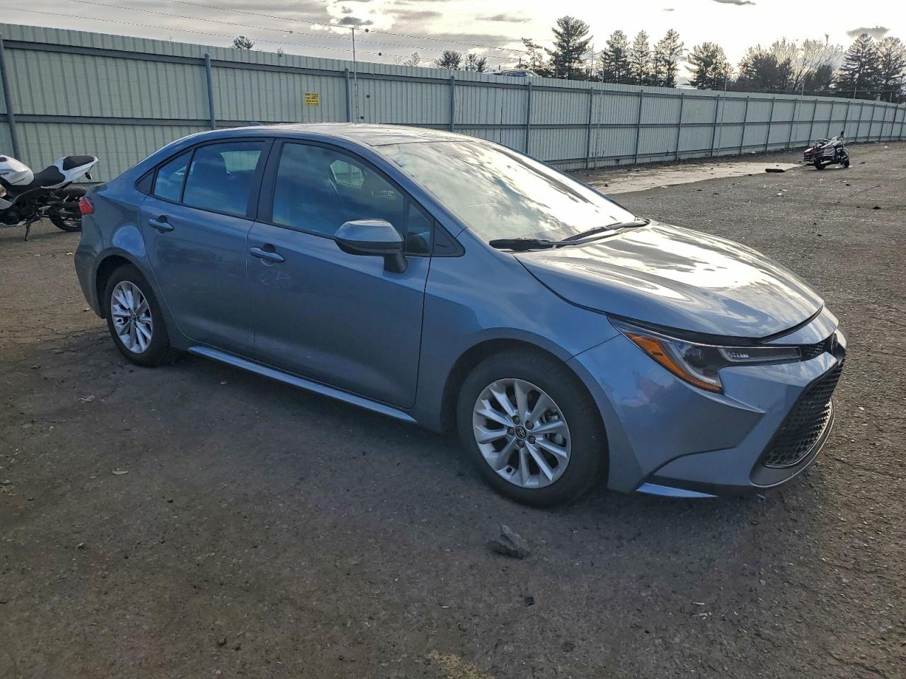2020 TOYOTA COROLLA LE photo 4