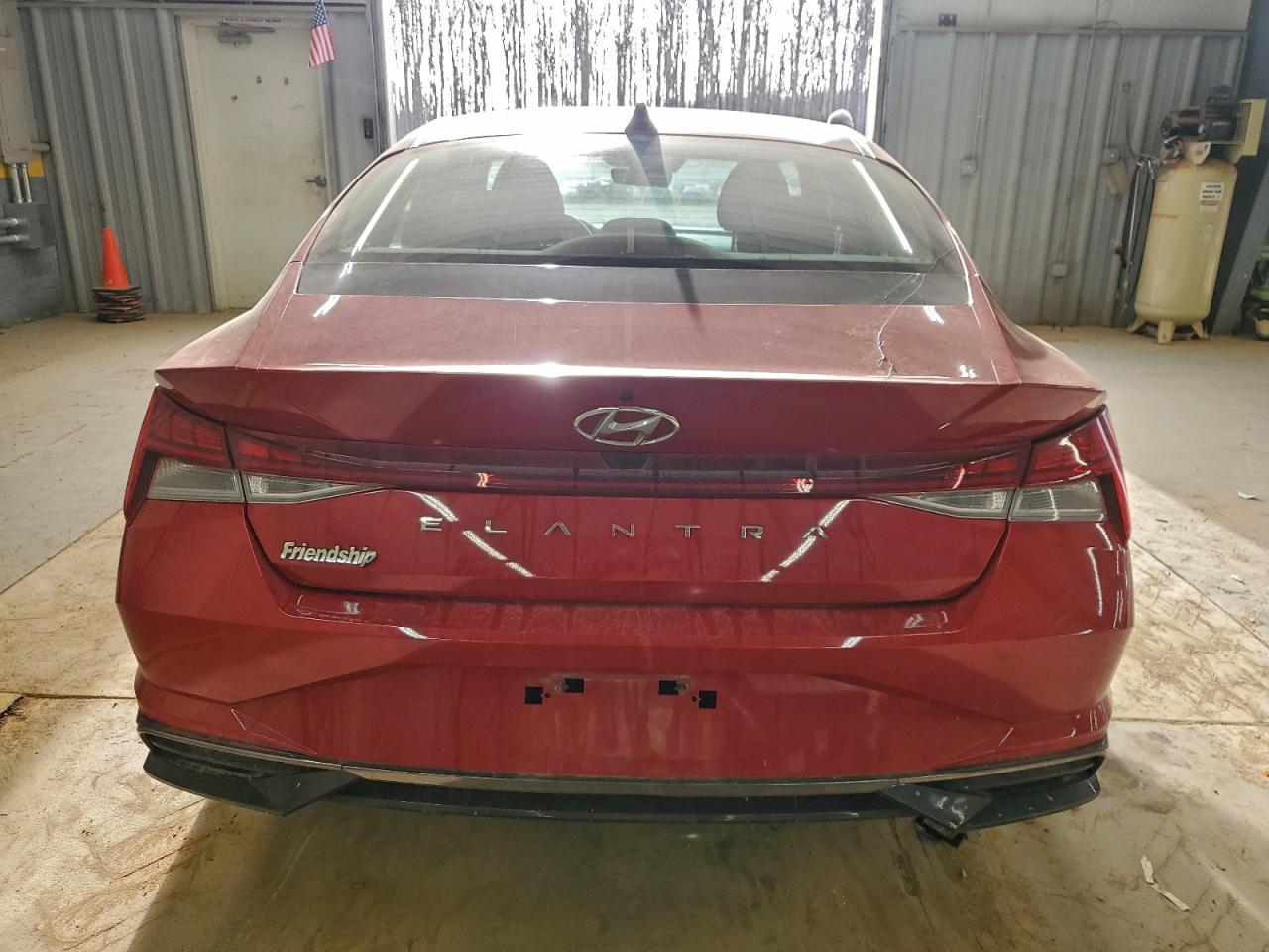 2022 HYUNDAI ELANTRA SEL photo 6