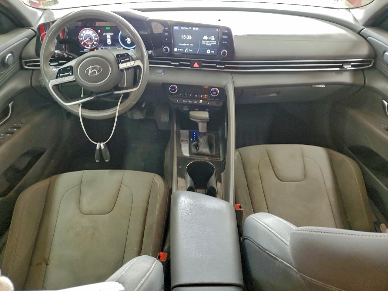 2022 HYUNDAI ELANTRA SEL photo 8