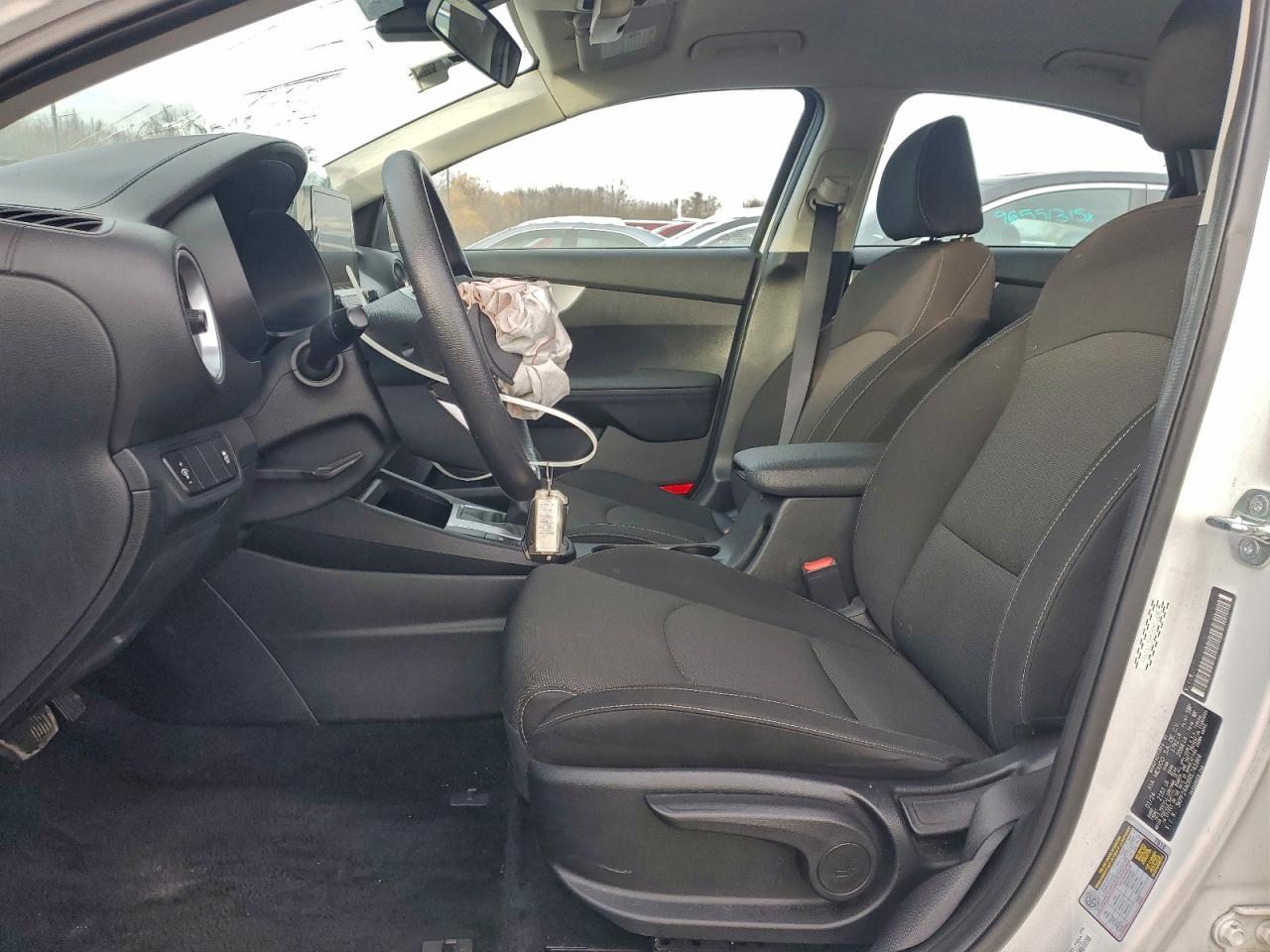 2024 KIA FORTE LXS photo 7