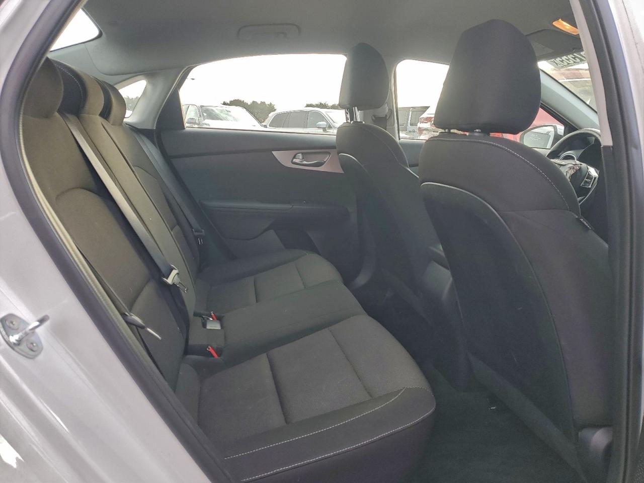 2024 KIA FORTE LXS photo 10