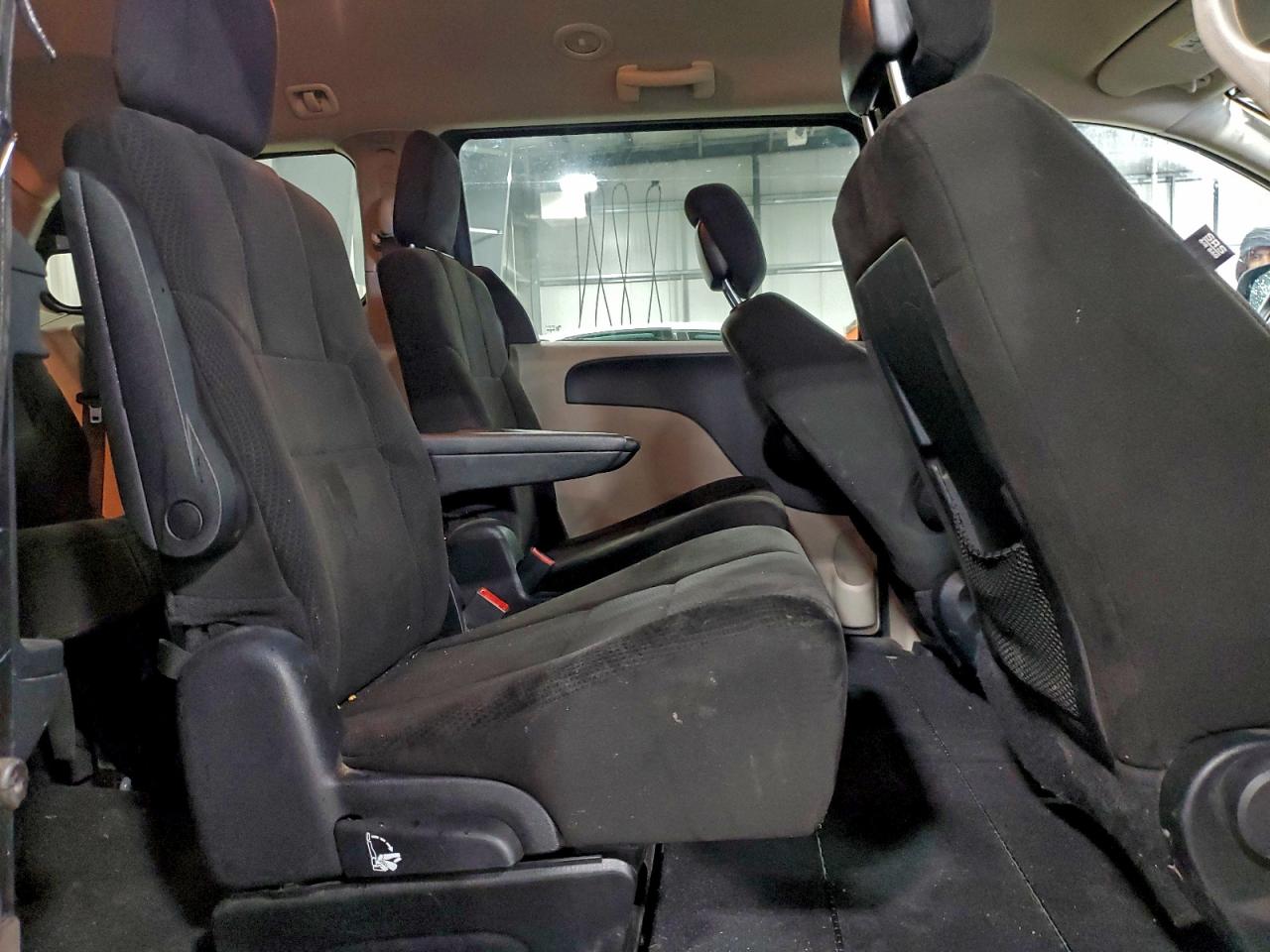 2012 DODGE GRAND CARAVAN SXT photo 11