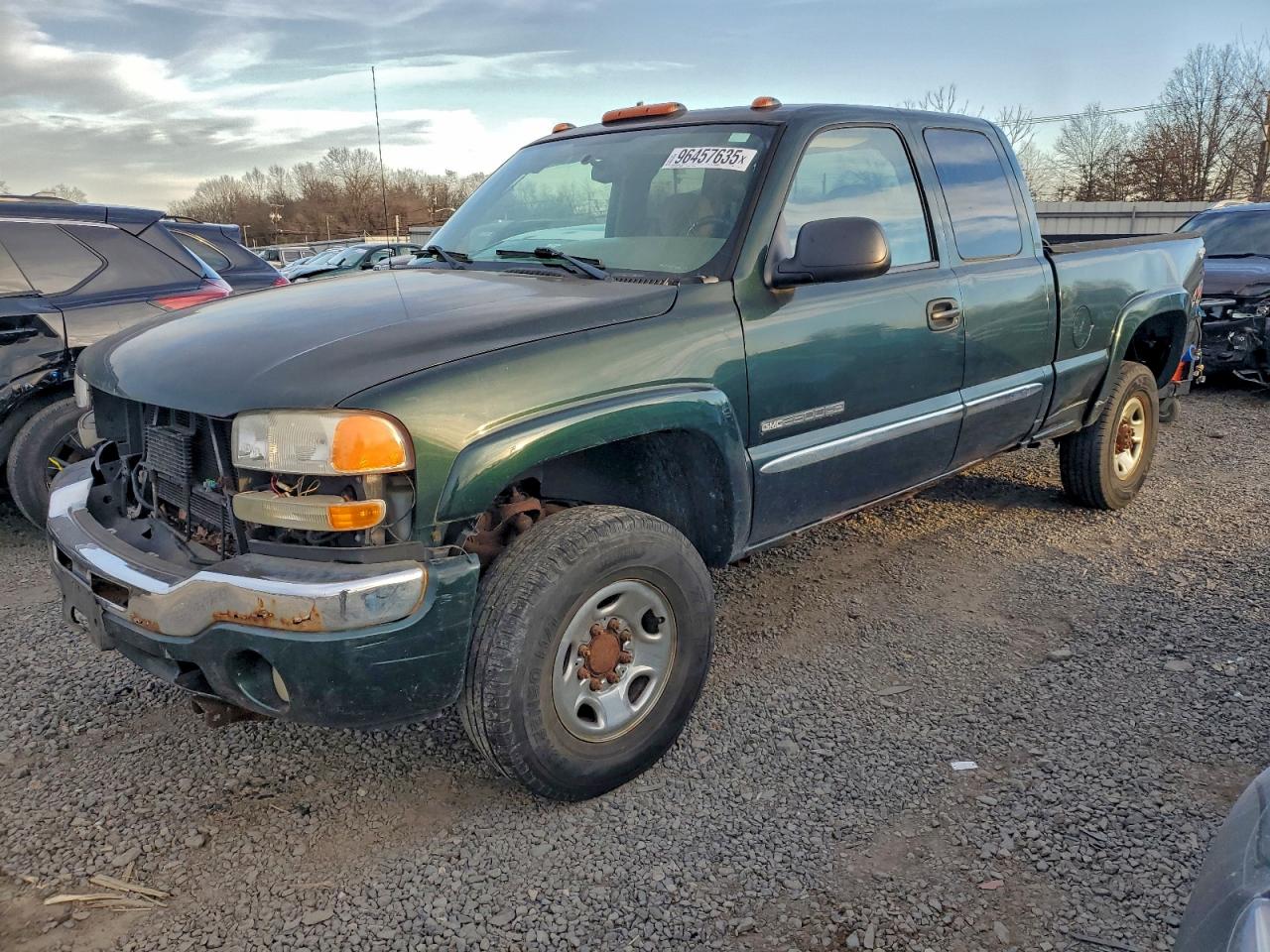 2007 GMC SIERRA K2500 HEAVY DUTY — FRONT END damage — photo 1
