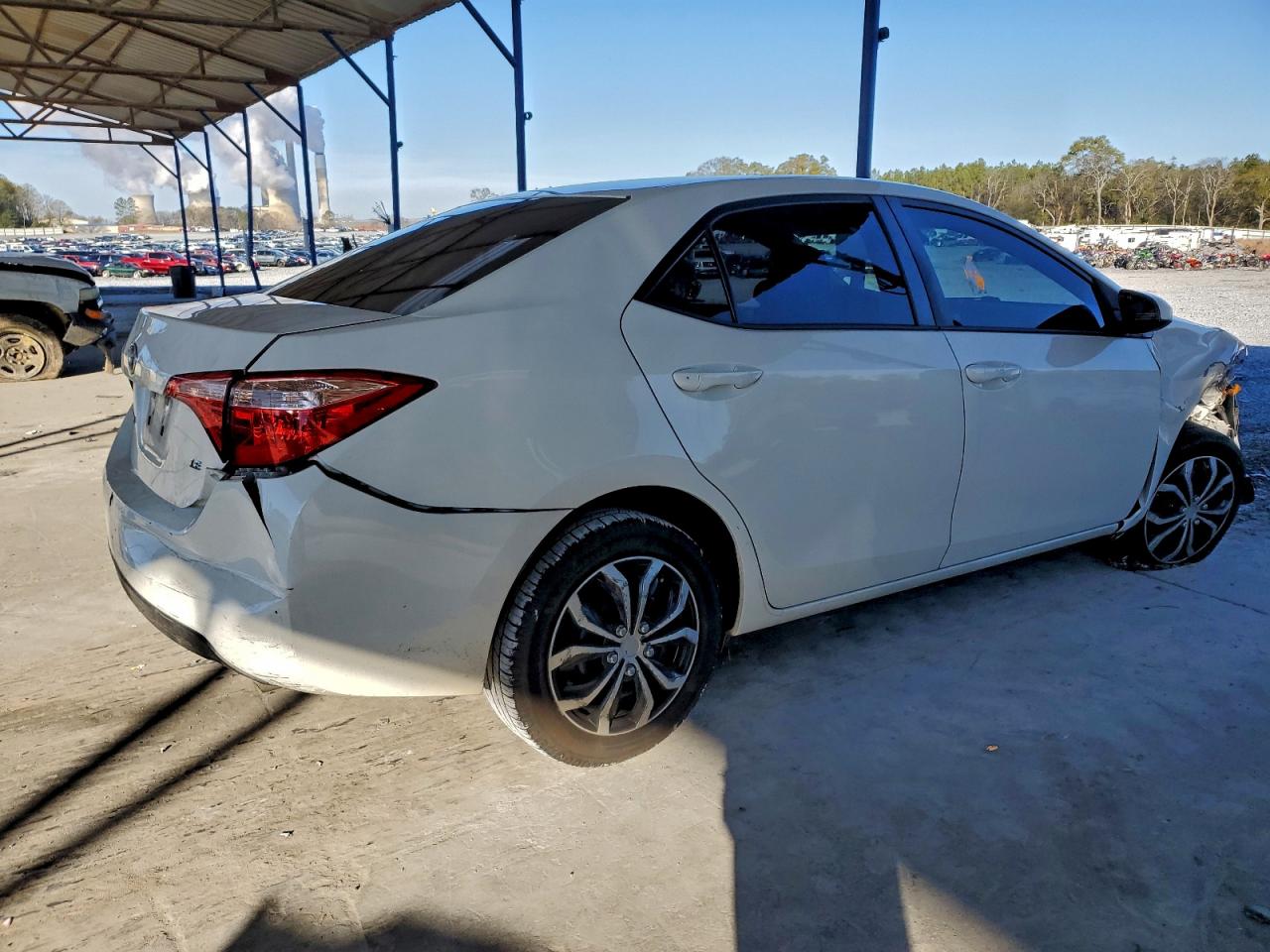 2017 TOYOTA COROLLA L photo 3