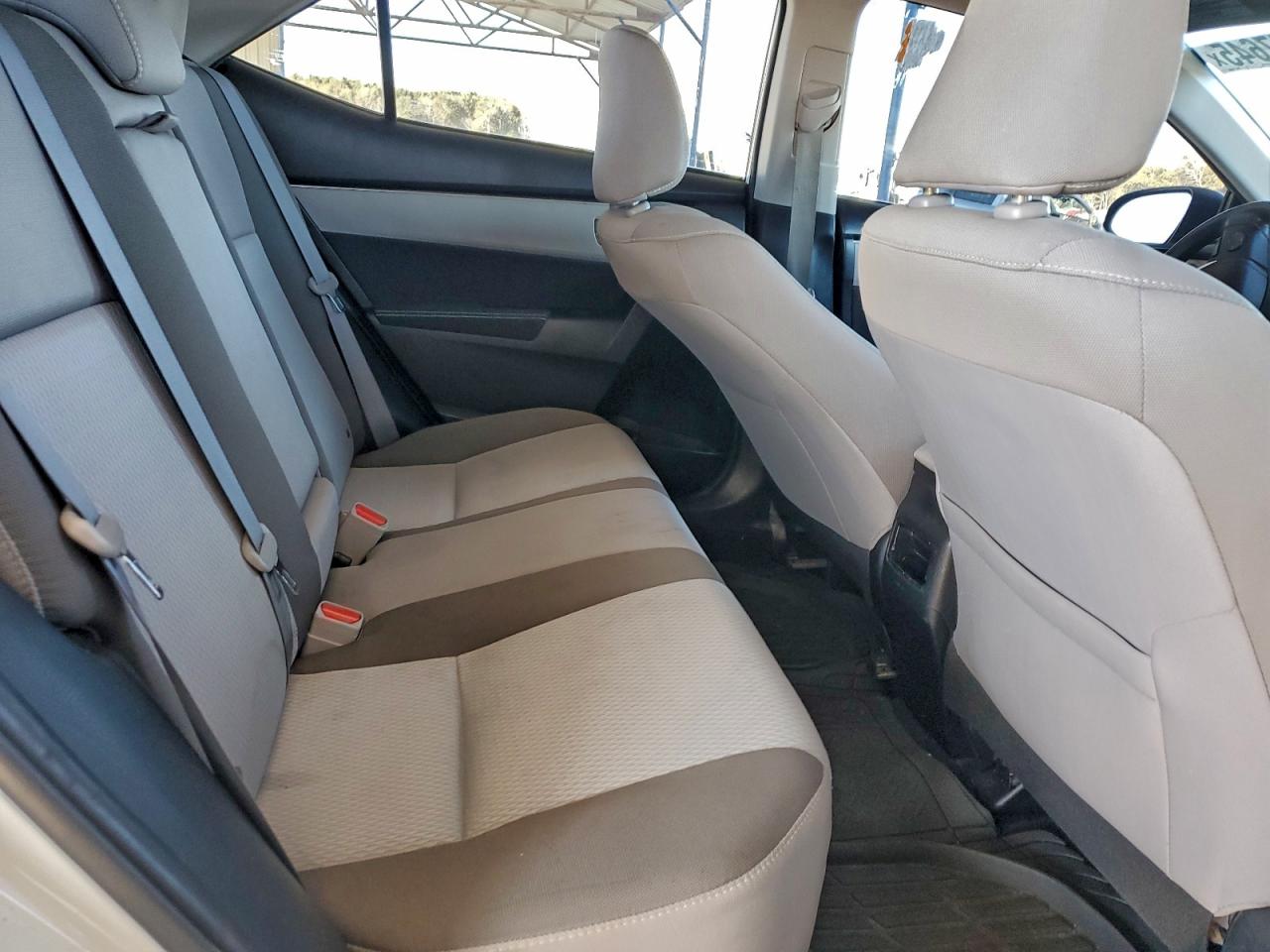 2017 TOYOTA COROLLA L photo 10
