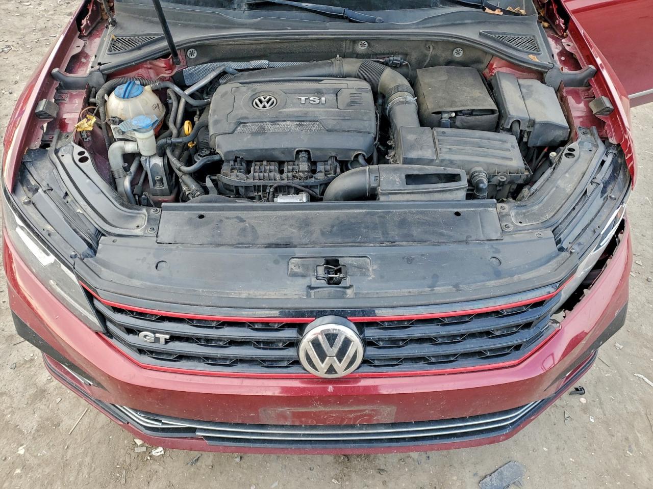 2017 VOLKSWAGEN PASSAT R-LINE photo 11