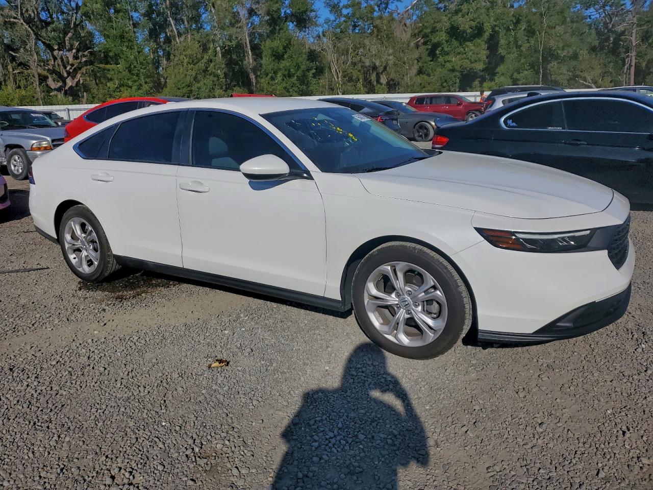 2025 HONDA ACCORD LX photo 4