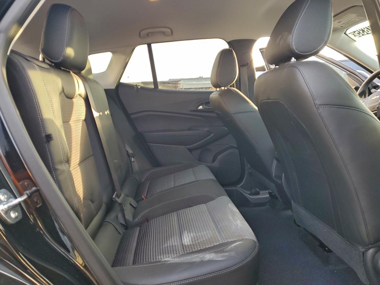 2025 CHEVROLET TRAX 1LT photo 11