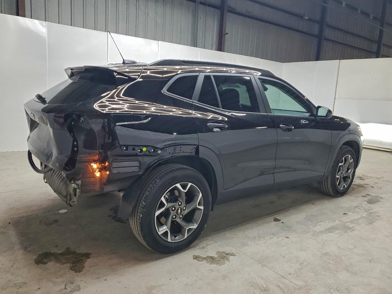 2025 CHEVROLET TRAX 1LT photo 3