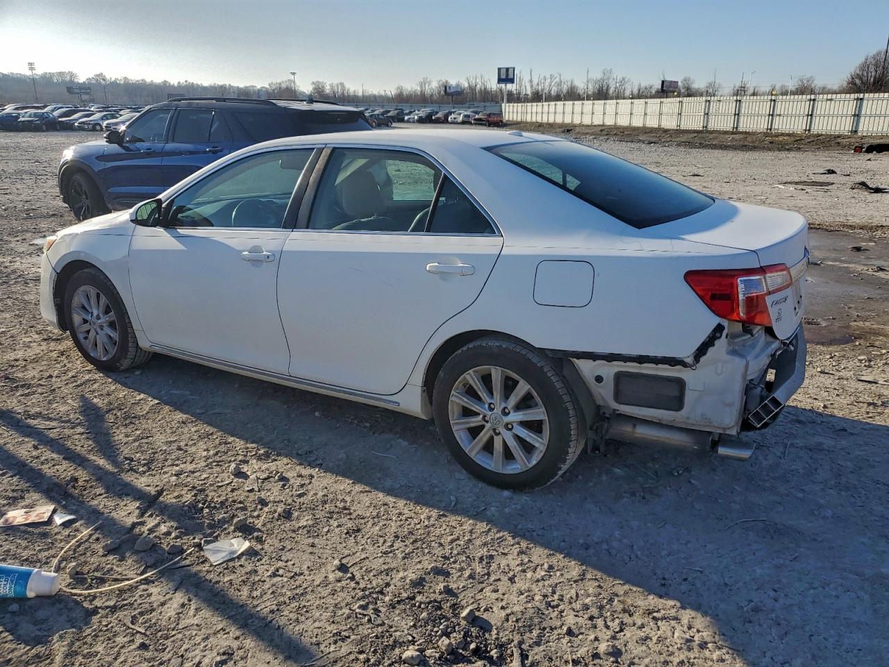 2012 TOYOTA CAMRY SE photo 2
