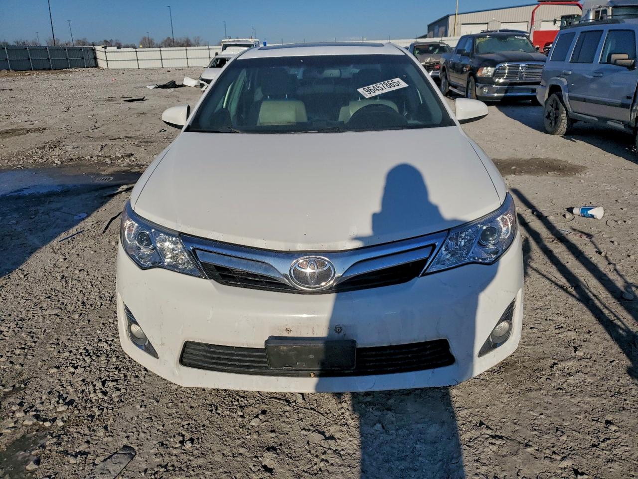 2012 TOYOTA CAMRY SE photo 5