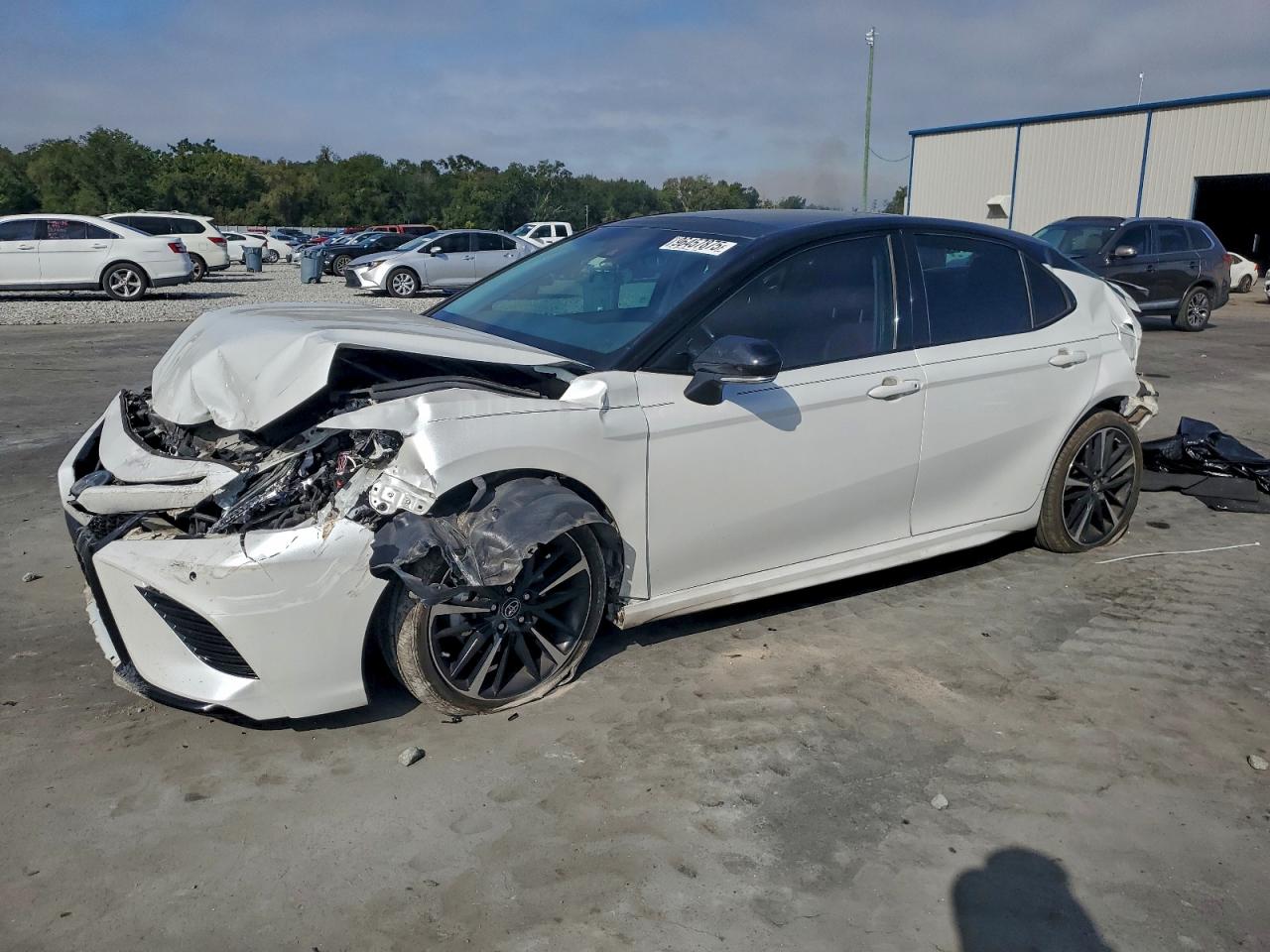 2018 TOYOTA CAMRY