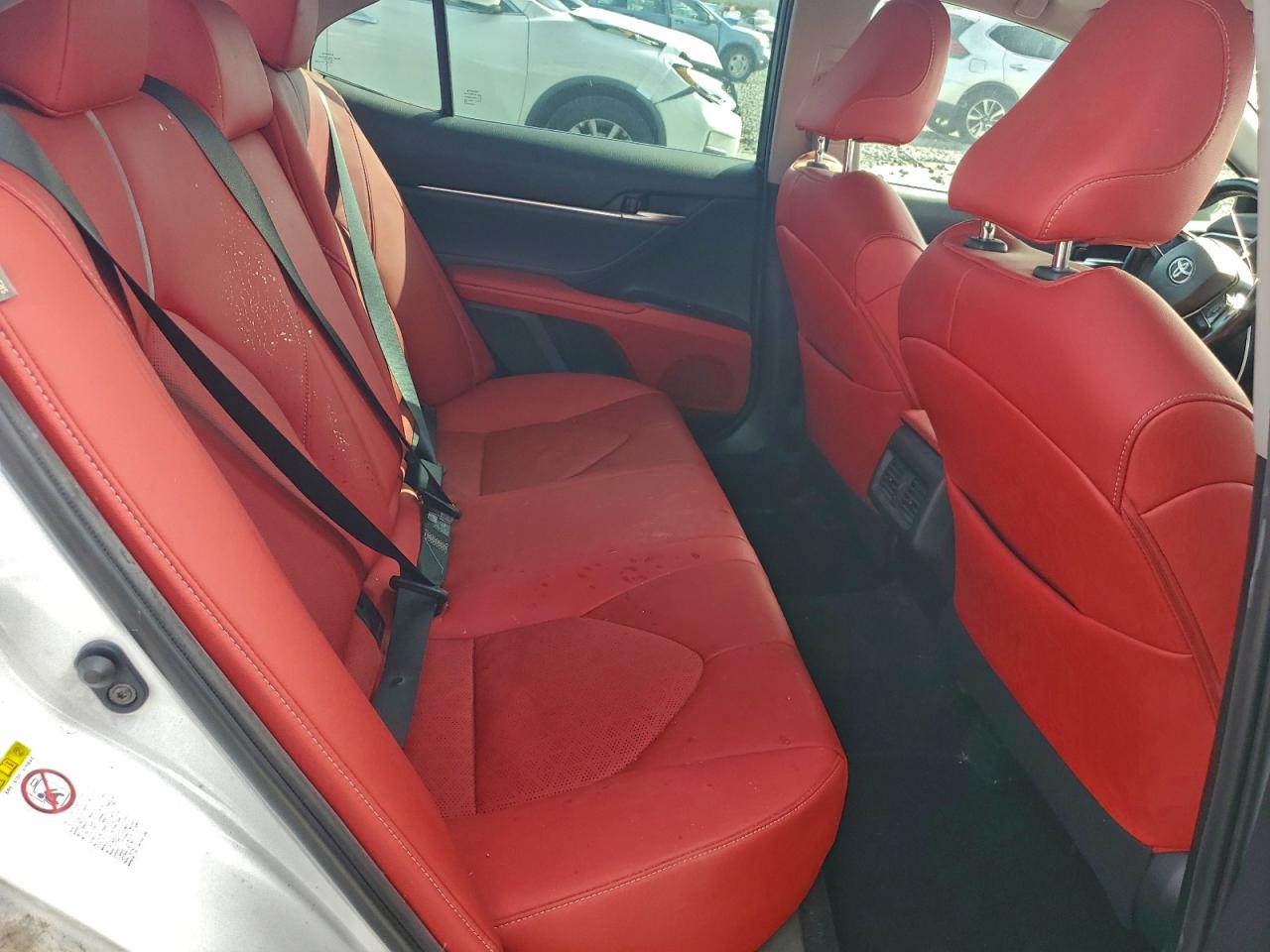 2018 TOYOTA CAMRY XSE photo 10