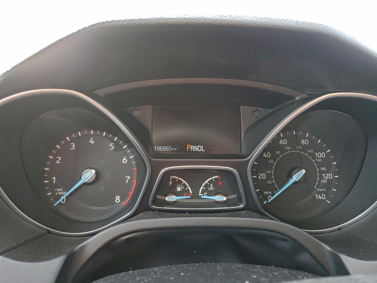 2018 FORD FOCUS SE photo 9