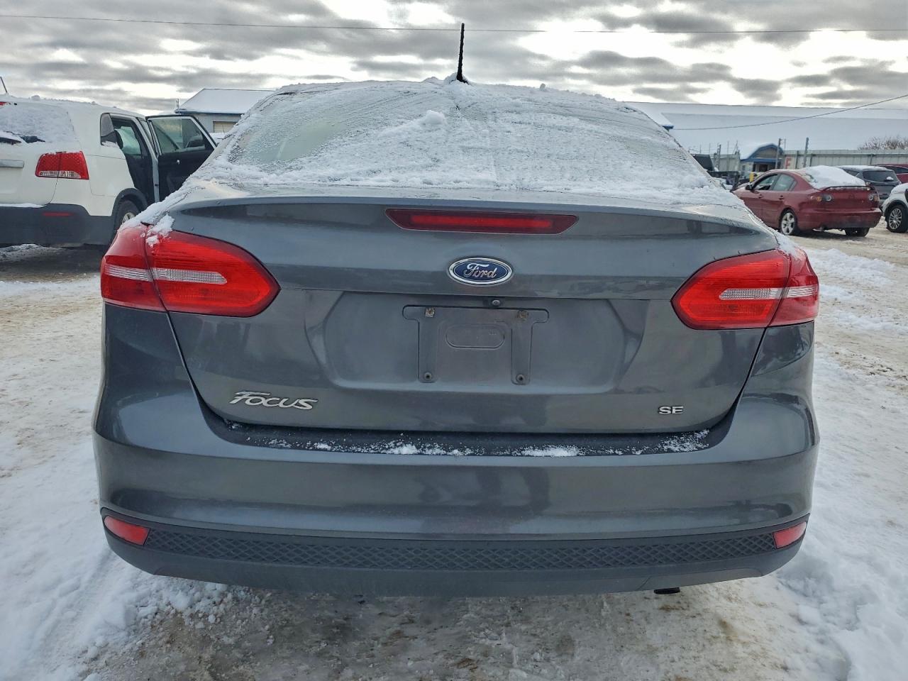 2018 FORD FOCUS SE photo 6