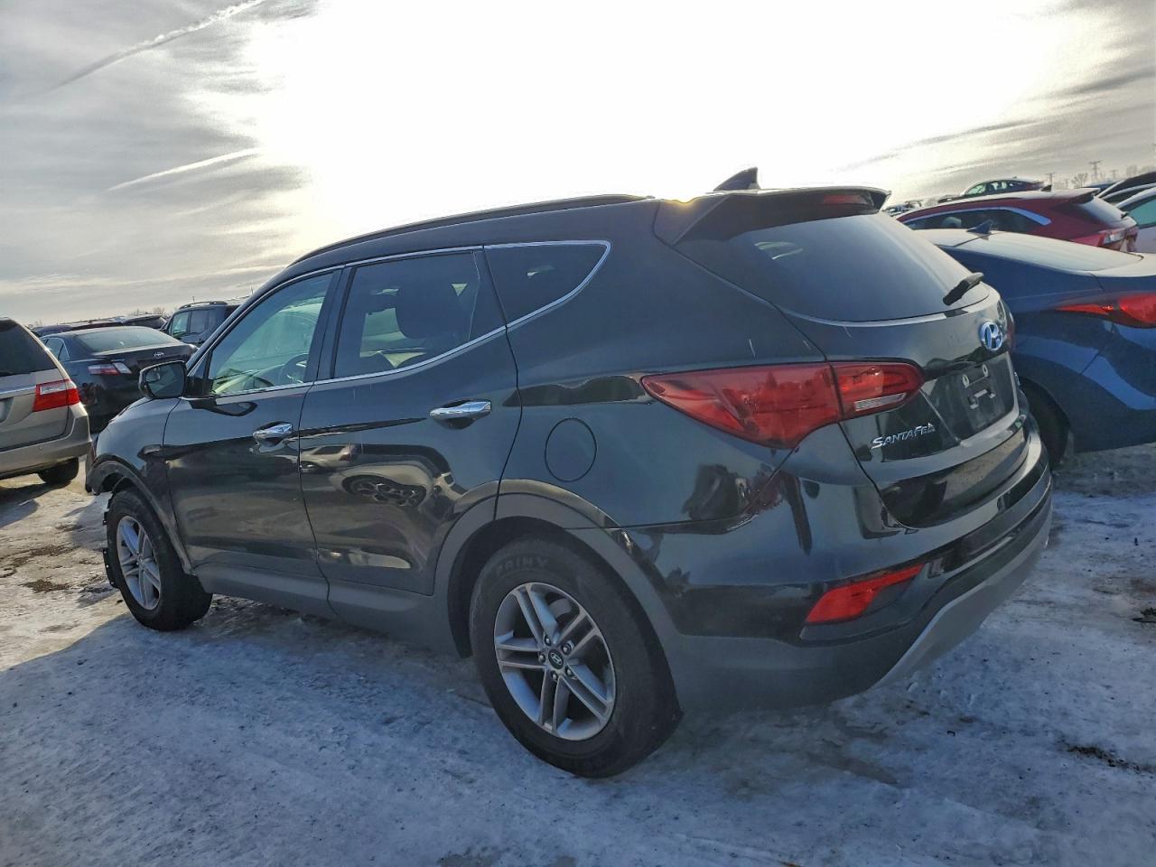2017 HYUNDAI SANTA FE SPORT photo 2