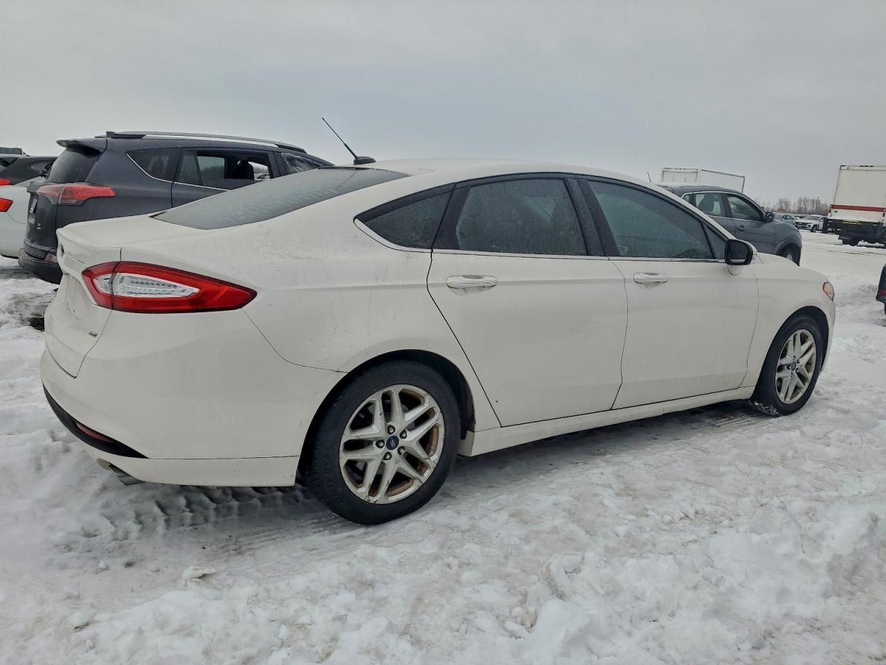 2013 FORD FUSION SE photo 3