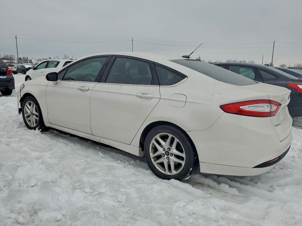2013 FORD FUSION SE photo 2