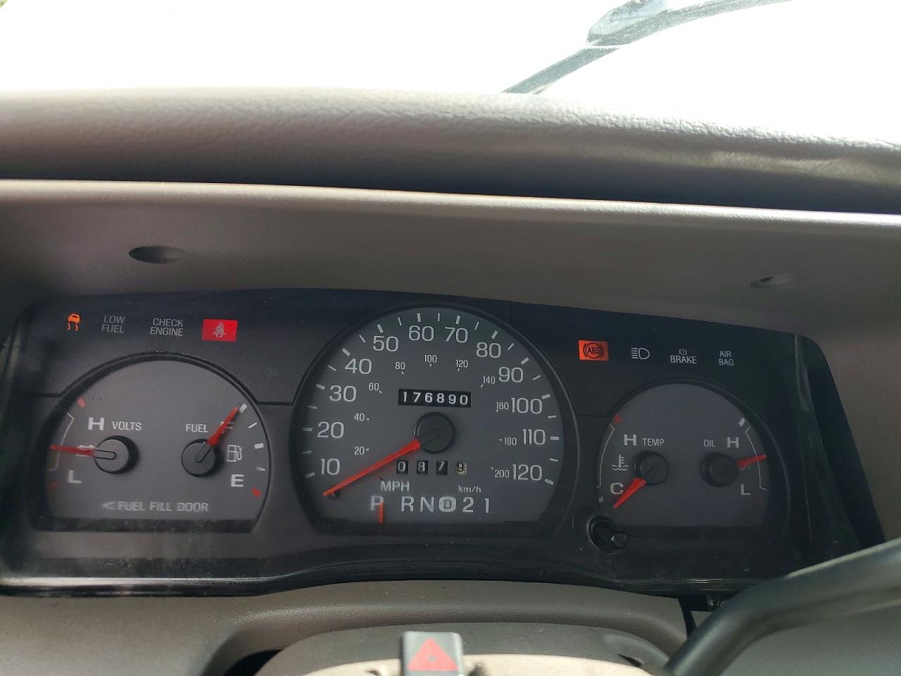 2003 MERCURY GRAND MARQUIS GS photo 9