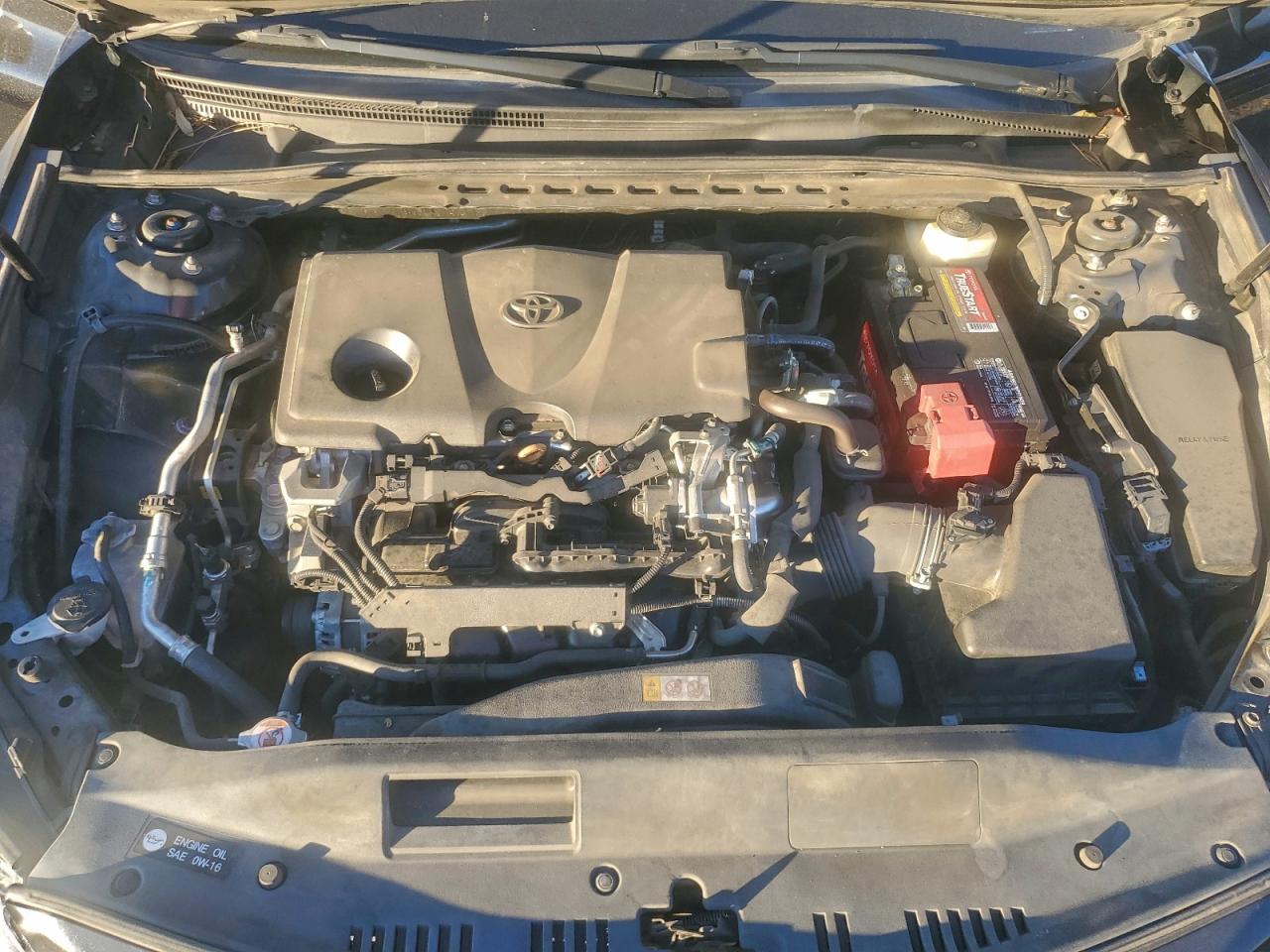 2018 TOYOTA CAMRY L photo 11