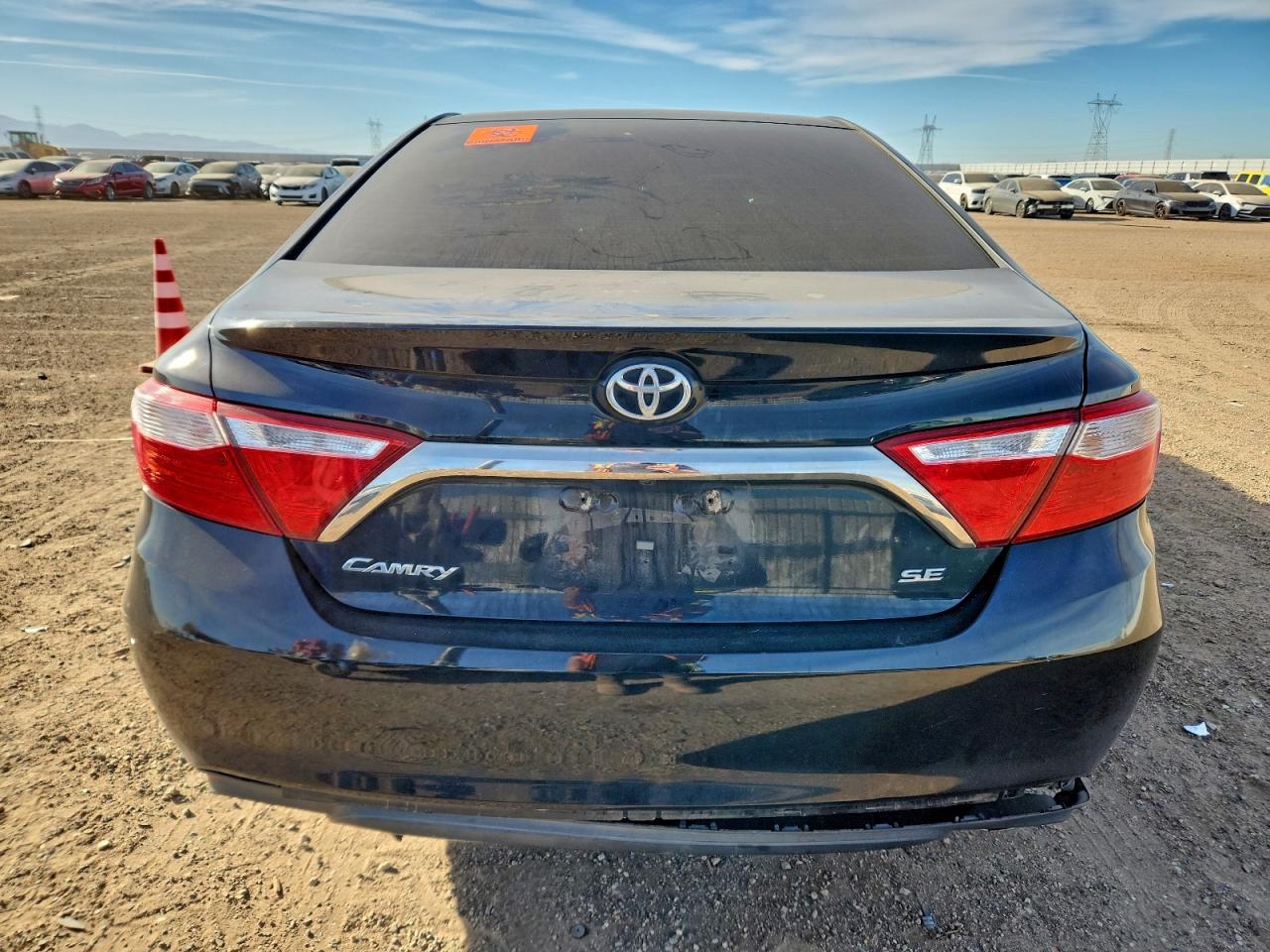 2017 TOYOTA CAMRY LE photo 6