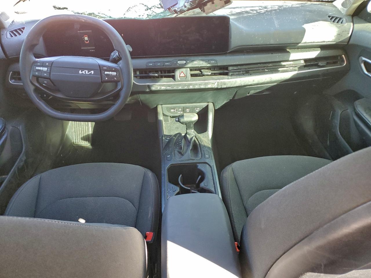 2025 KIA K4 LX photo 8
