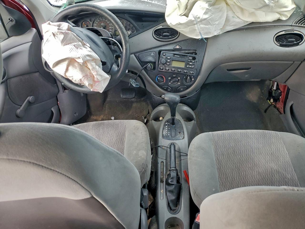 2000 FORD FOCUS LX photo 8