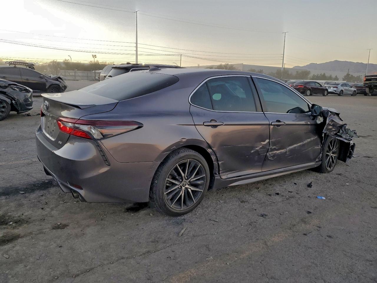 2024 TOYOTA CAMRY SE NIGHT SHADE photo 3