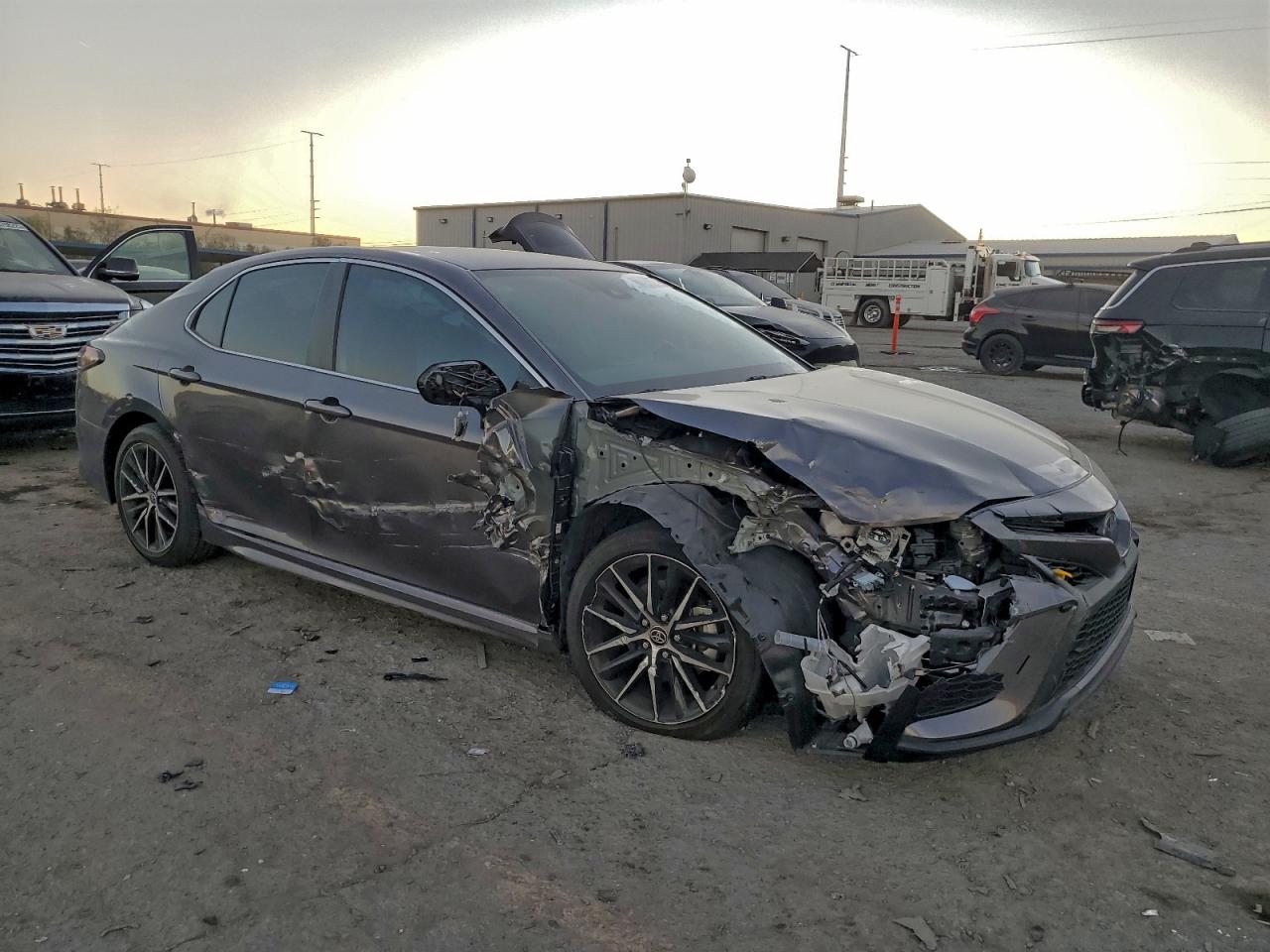 2024 TOYOTA CAMRY SE NIGHT SHADE photo 4