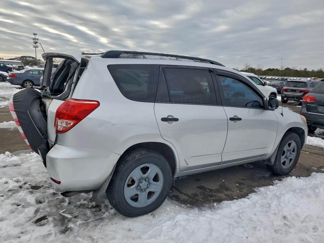 2007 TOYOTA RAV4 photo 3