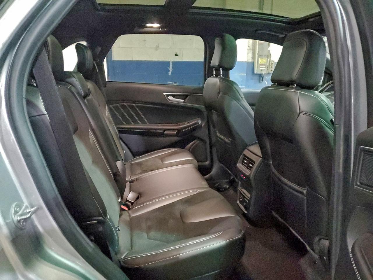 2021 FORD EDGE ST photo 11