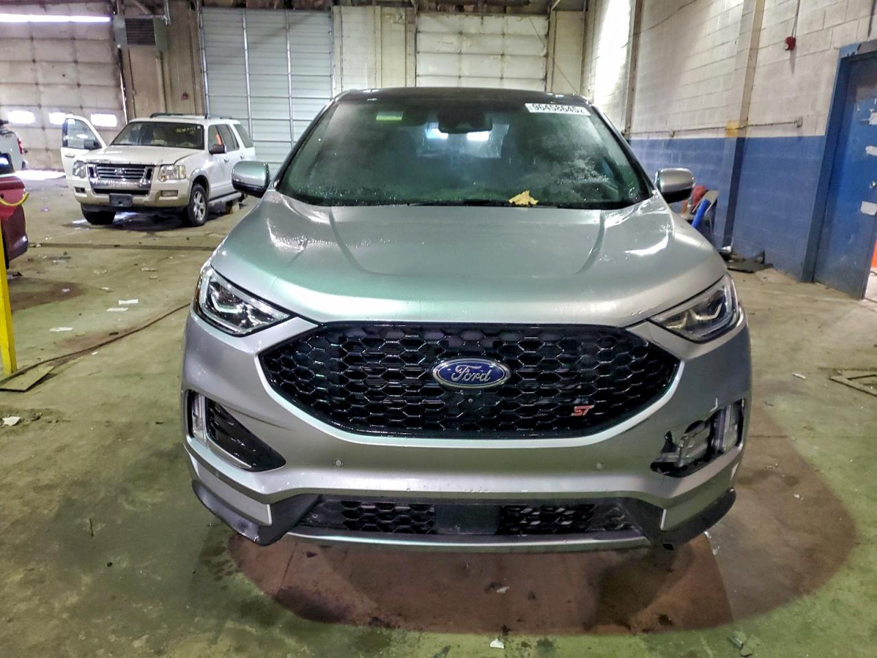 2021 FORD EDGE ST photo 5