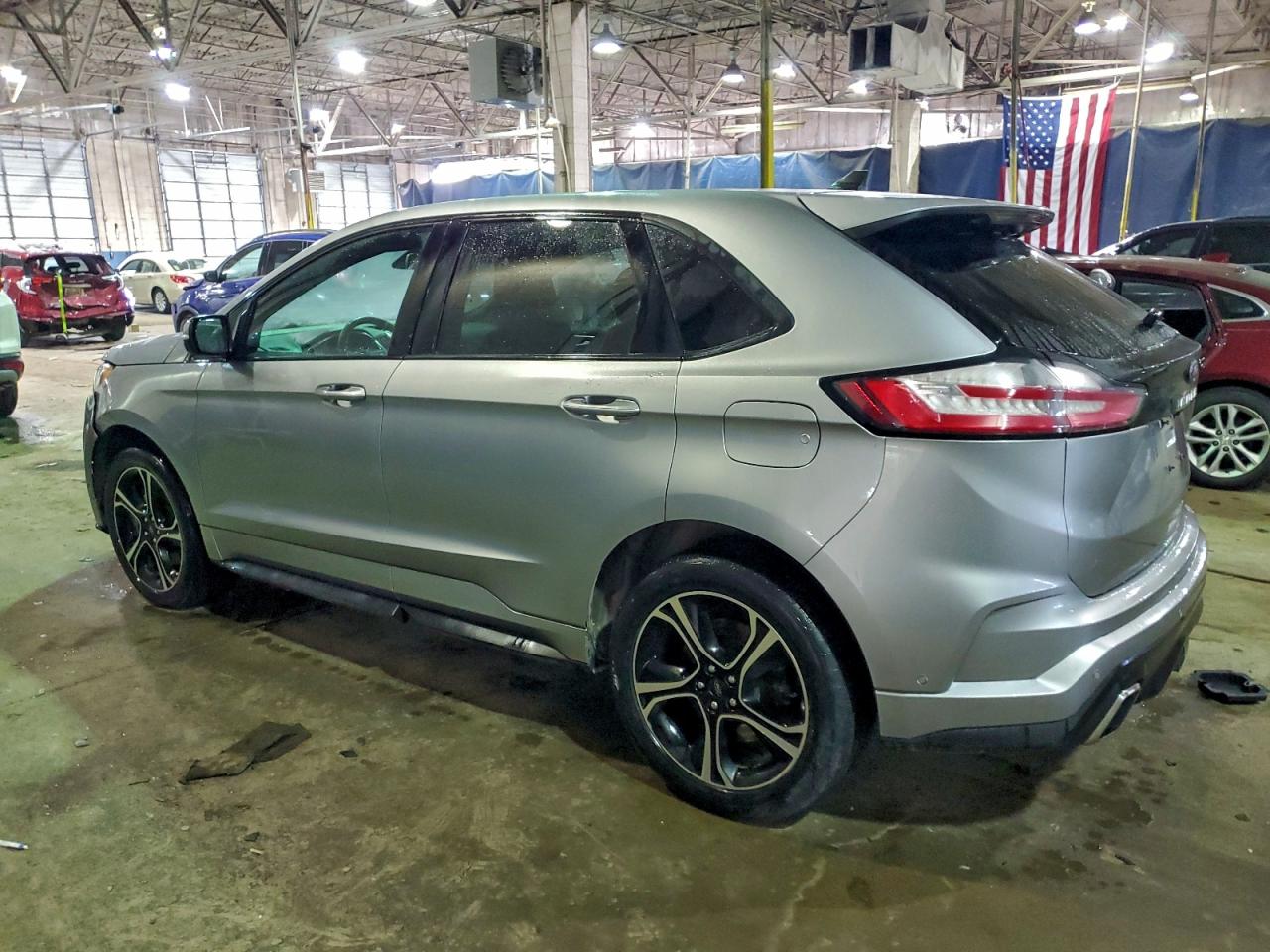 2021 FORD EDGE ST photo 2