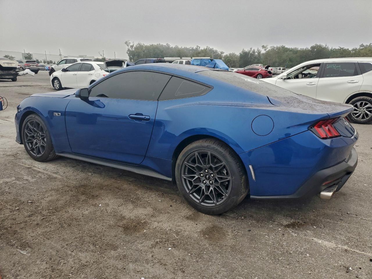 2024 FORD MUSTANG GT photo 2