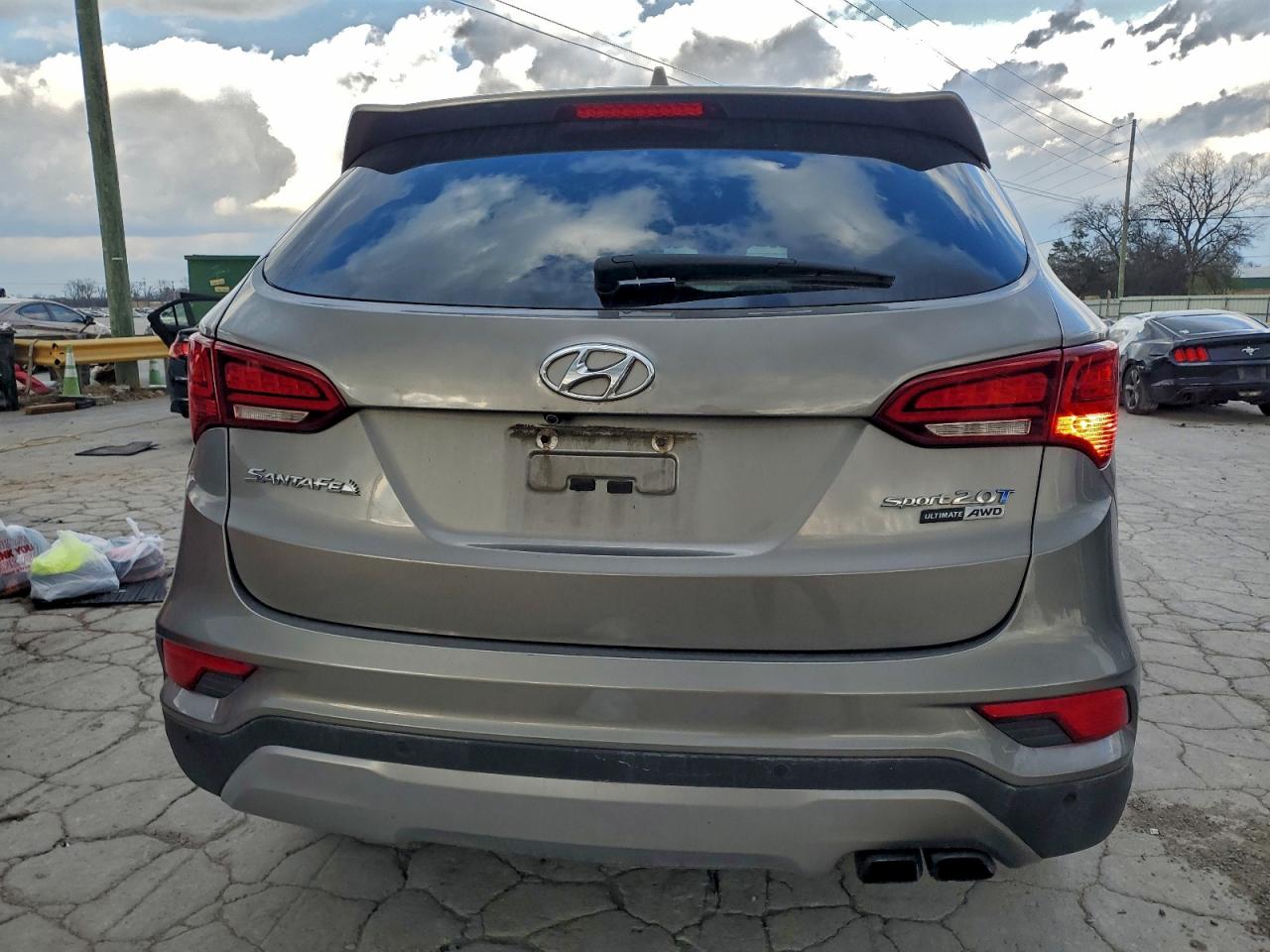 2017 HYUNDAI SANTA FE SPORT photo 6