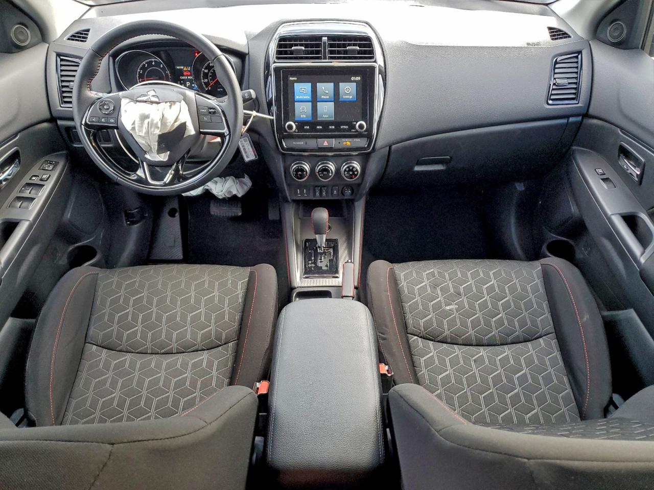 2025 MITSUBISHI OUTLANDER SPORT S photo 8