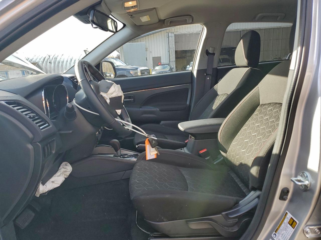 2025 MITSUBISHI OUTLANDER SPORT S photo 7