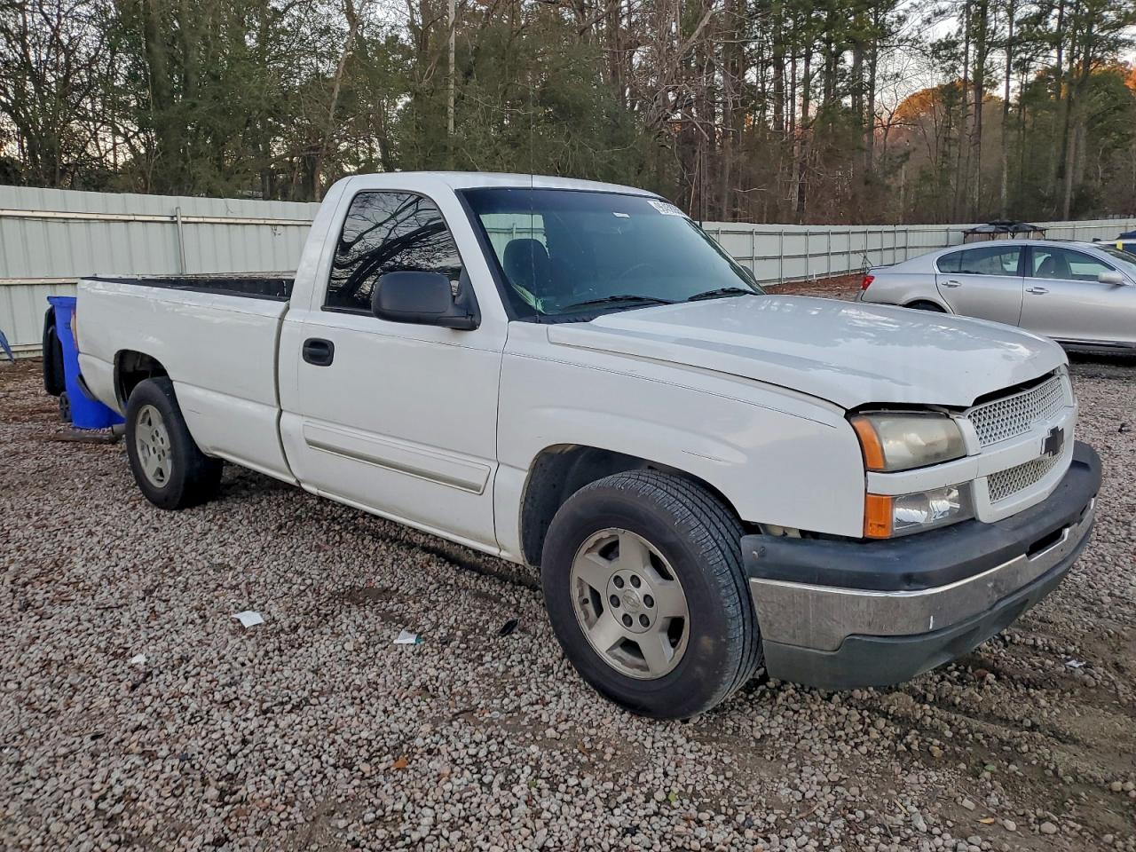 2003 CHEVROLET SILVERADO C1500 photo 4