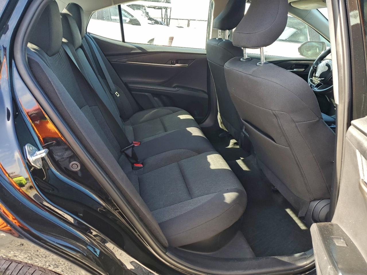 2025 TOYOTA CAMRY LE photo 10
